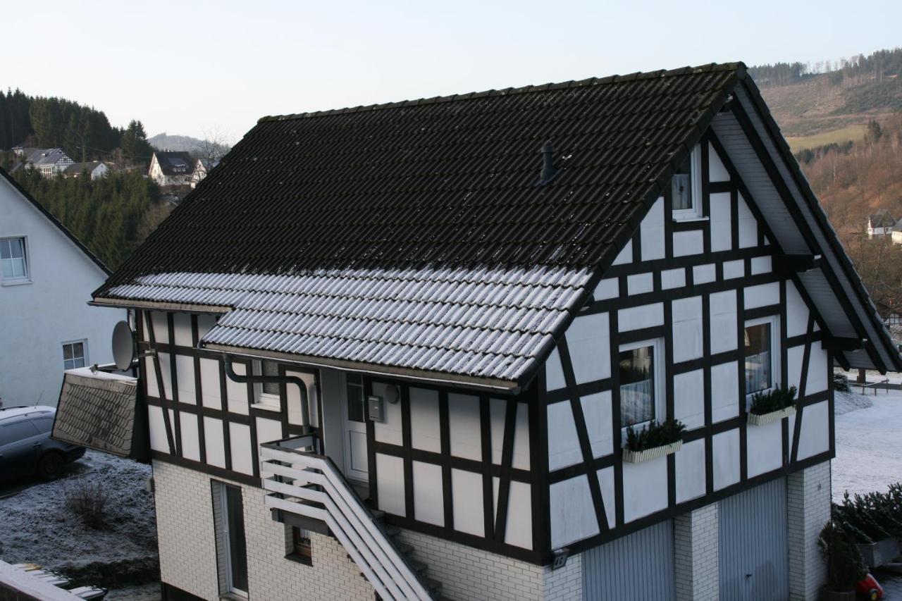 Ferienhaus Zur Ennest Schmallenberg Exterior photo